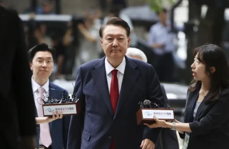 Pengadilan Korea Selatan Keluarkan Lagi Perintah Penangkapan ke-2 untuk Yoon Suk Yeol