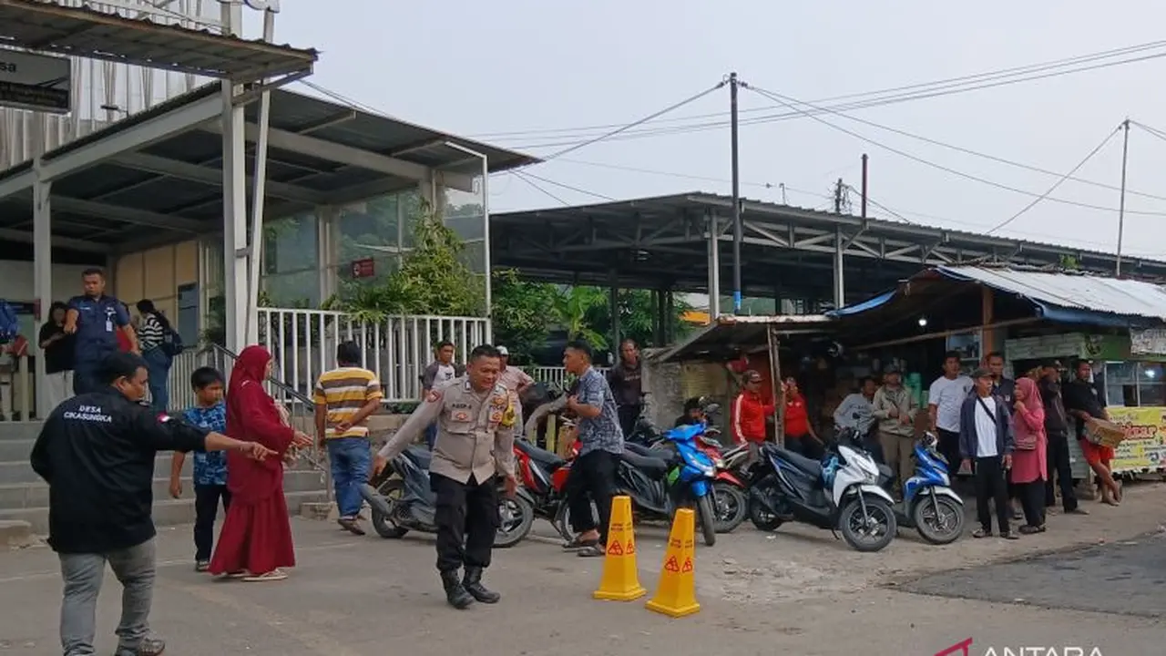 3 Opang Ditangkap Usai Paksa Ibu dan Balita Turun dari Taksi Online
