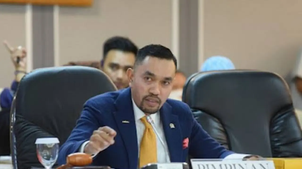 Ahmad Sahroni Dicopot dari Komisi III DPR
