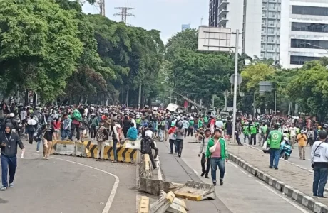 Massa Ojol Padati Kwitang