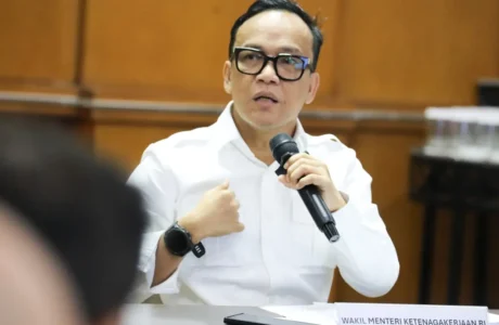 OTT Wamenaker: KPK Sita Puluhan Mobil & Moge Ducati, Ini Jejak Politik Noel!