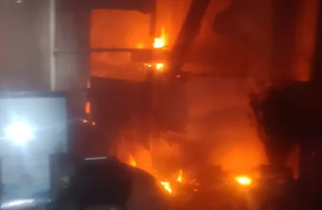 Malam Panik di Melawai: Kronologi Lengkap Kebakaran Menghanguskan 400 m² Kafe Ruang Kopi
