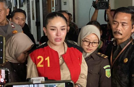 Nikita Mirzani Divonis 4 Tahun Penjara