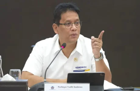 Menkeu Purbaya Siapkan Tim Buru Cukong Rokok Ilegal di Tiap Daerah