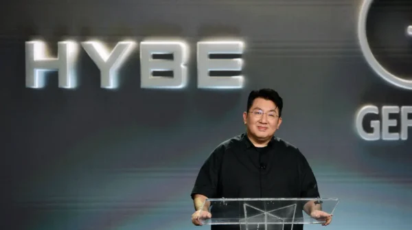 Bang Si Hyuk Diduga Raup Rp2 Triliun Lewat Trading Saham HYBE