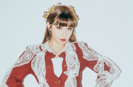 Park Bom 2NE1 Bikin Heboh!